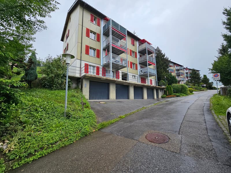Renovierte 3.5-Zimmer-Wohnung mit Balkon in Herisau (1)