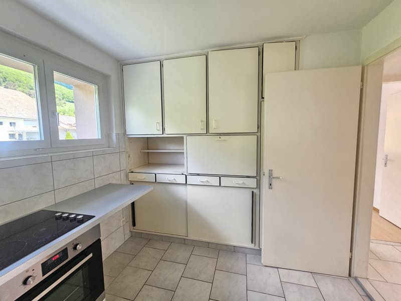 Appartement 3 pièces lumineux à louer à Péry - entièrement rénové (2)