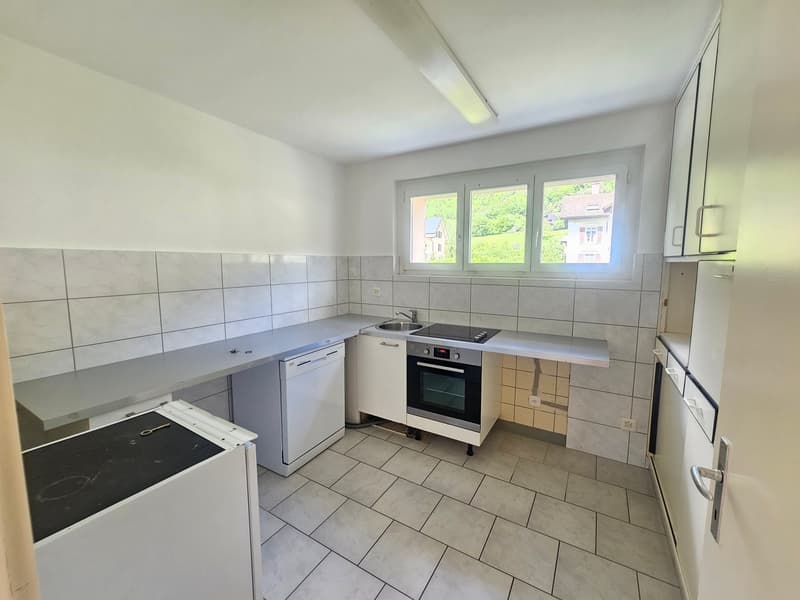 Appartement 3 pièces lumineux à louer à Péry - entièrement rénové (1)