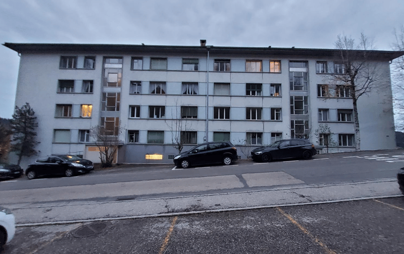 Charmant studio lumineux avec belle vue à Le Locle (1)