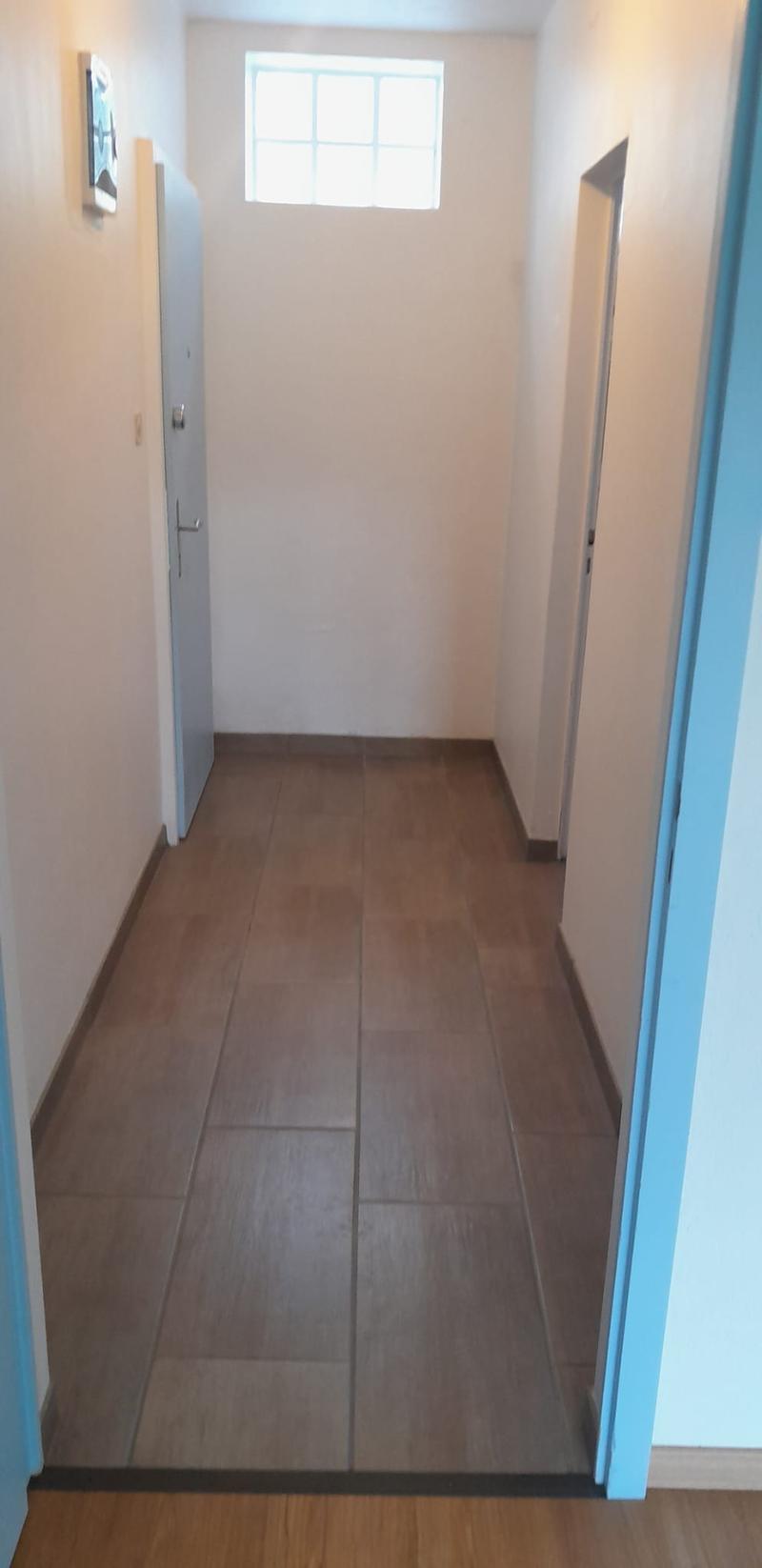 Charmant studio lumineux avec belle vue à Le Locle (10)