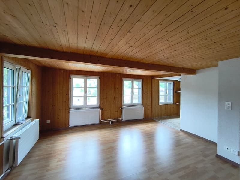 Charmante 2.5-Zimmer-Wohnung mit Balkon in Herisau! (12)