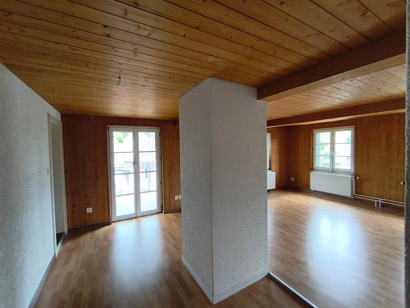 Charmante 2.5-Zimmer-Wohnung mit Balkon in Herisau! (7)