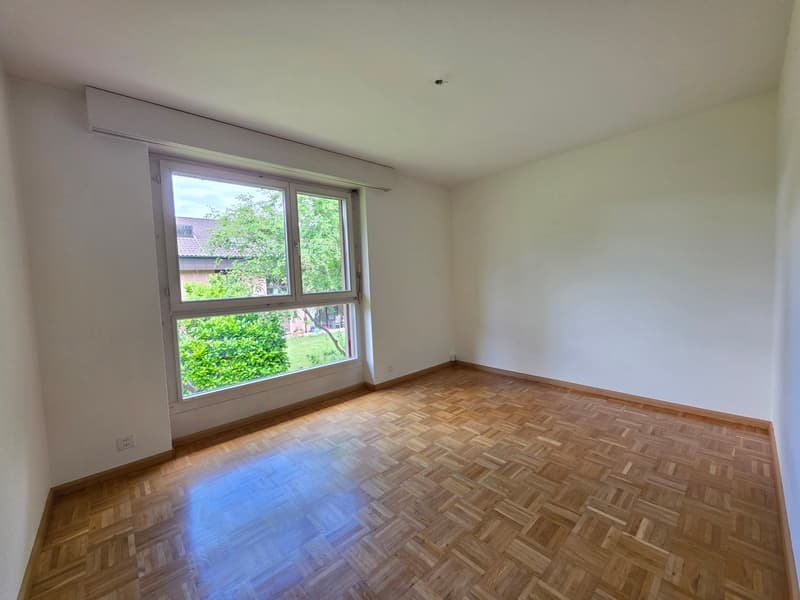 Grosszügige 4.5-Zimmer-Wohnung mit Balkon und schöner Aussicht in Bubendorf (8)
