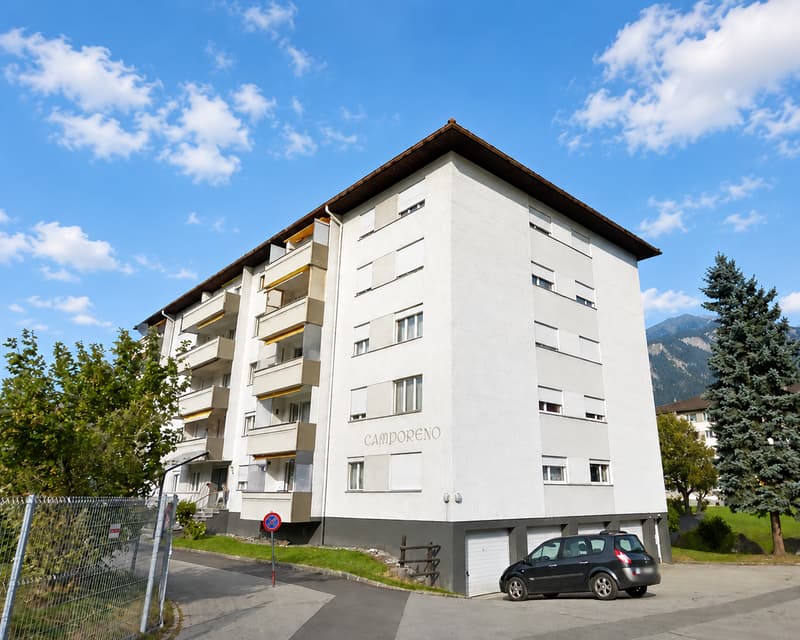 Charmante 4-Zimmer-Wohnung mit Balkon und Bergblick in Thusis (1)