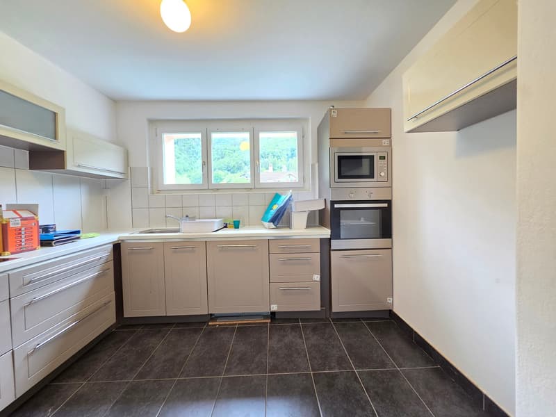 Appartement lumineux de 3,5 pièces avec balcon -  disponible immédiatement (2)