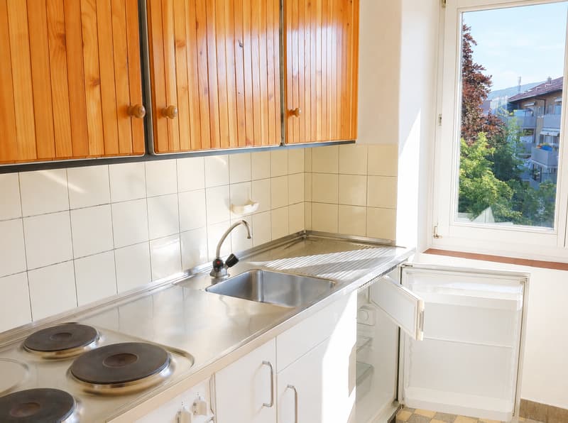 Befristete Wohnung an der Zurlindenstrasse 5 zu vermieten. (2)