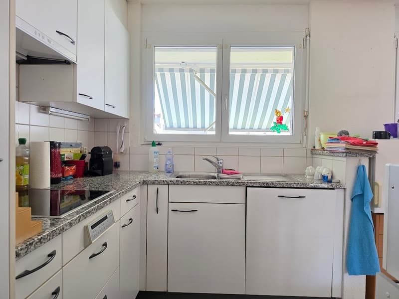 4.5-Zimmer-Wohnung mit zwei geräumigen Balkonen! (4)