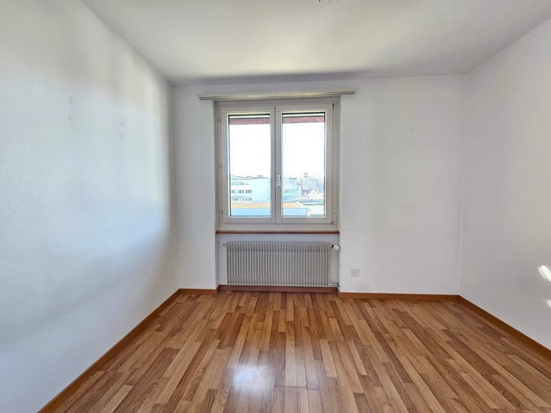 Grosszügige und gepflegte 5,5-Zimmer-Wohnung mit drei Balkonen in Toplage! (11)