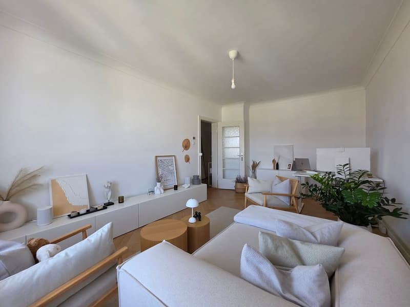Diese charmante, helle 2-Zimmer-Wohnung mit Balkon ist perfekt für Singles oder Paare! (10)