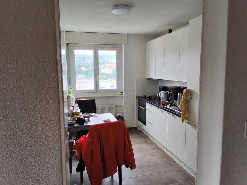 Bien entretenu appartement de 2 pièces, idéal pour les célibataires ou les couples! (4)