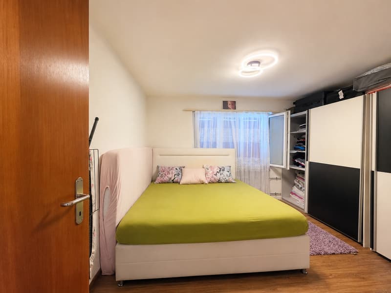 Grosszügige 4.5-Zimmer-Wohnung mit Balkon in ruhiger Lage zu vermieten (7)