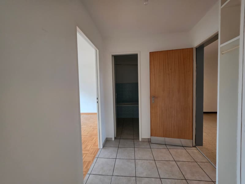 Appartement bien entretenu de 2 pièces, idéal pour les célibataires ou les couples ! (8)