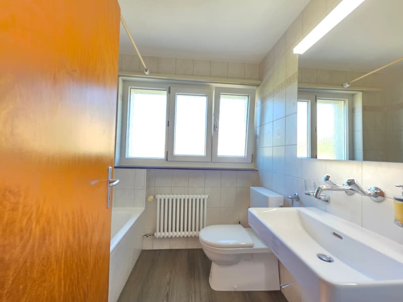 Helle 4.5-Zimmer-Wohnung mit Balkon sofort verfügbar! (9)