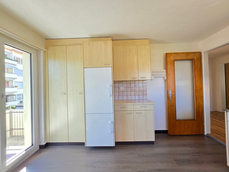 Helle 4.5-Zimmer-Wohnung mit Balkon sofort verfügbar! (4)