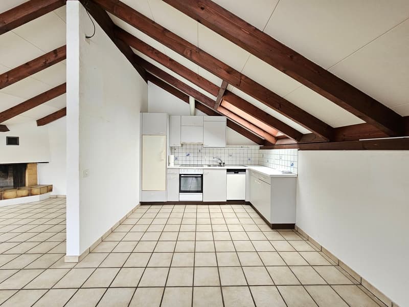 3.5-Zimmer-Balkon-Dachwohnung im Grünen! (3)