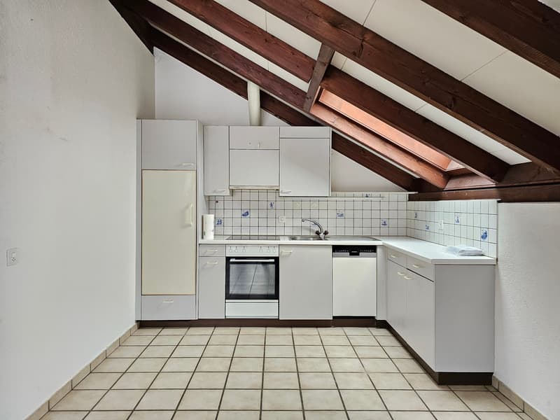 3.5-Zimmer-Balkon-Dachwohnung im Grünen! (2)