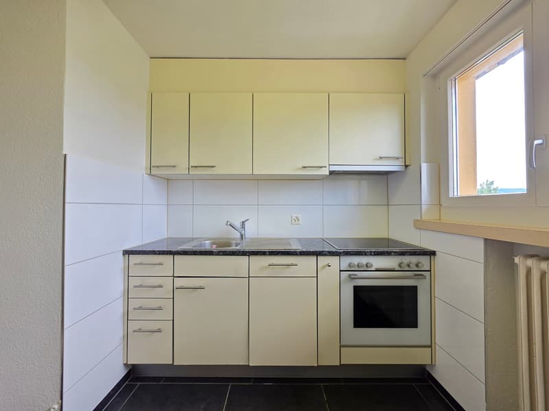Helle 3-Zimmer-Wohnung an ruhiger Lage in Wohlen (2)