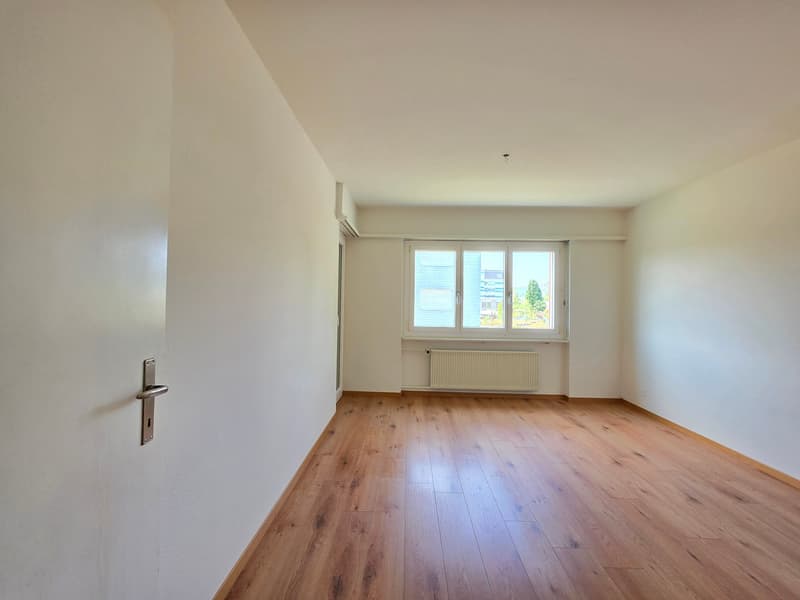 Helle 4.5-Zimmer-Wohnung mit Balkon in Aarburg (16)
