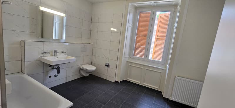 Spacieux appartement de 3.5 pièces au cœur du Locle, rénové (12)