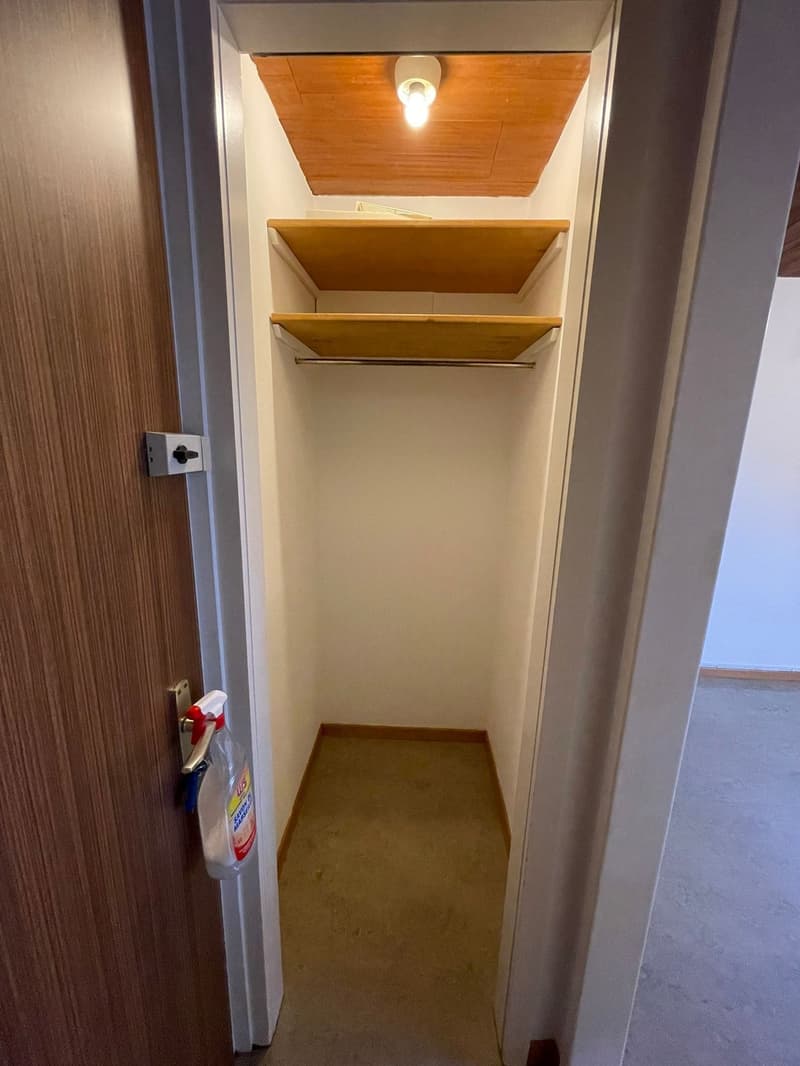 À LOUER  Charmant studio dans un emplacement idéal (8)
