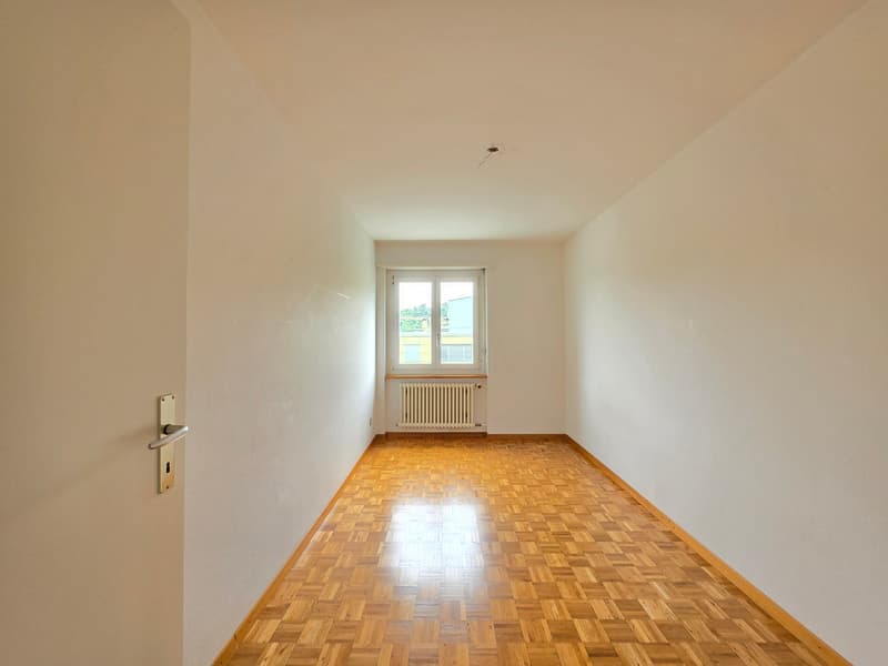 Moderne und grosszügige 4 ZWG per sofort zu vermieten (10)