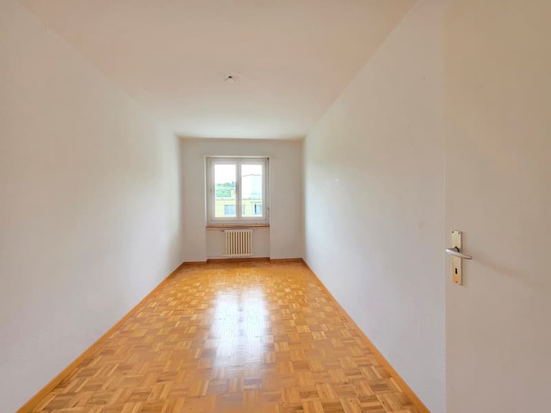 Moderne und grosszügige 4 ZWG per sofort zu vermieten (9)