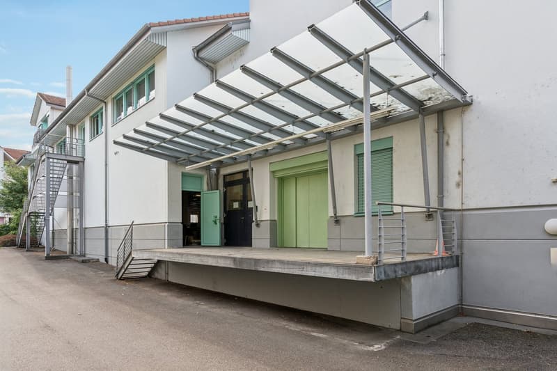 Geräumige Ladenfläche am Bärenplatz in Fahrwangen! (4)