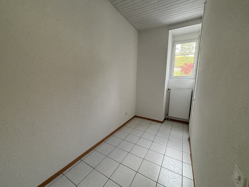 À LOUER – Local commercial / bureaux avec excellente situation à Tramelan (19)