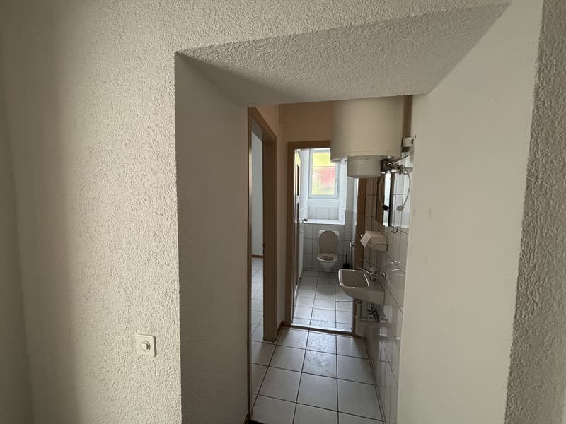 À LOUER – Local commercial / bureaux avec excellente situation à Tramelan (17)