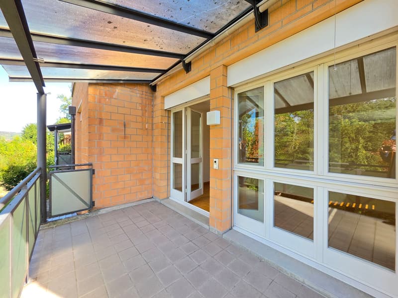 Gut gepflegte 4.5 Zimmerwohnung mit Balkon und schöner Aussicht! (18)