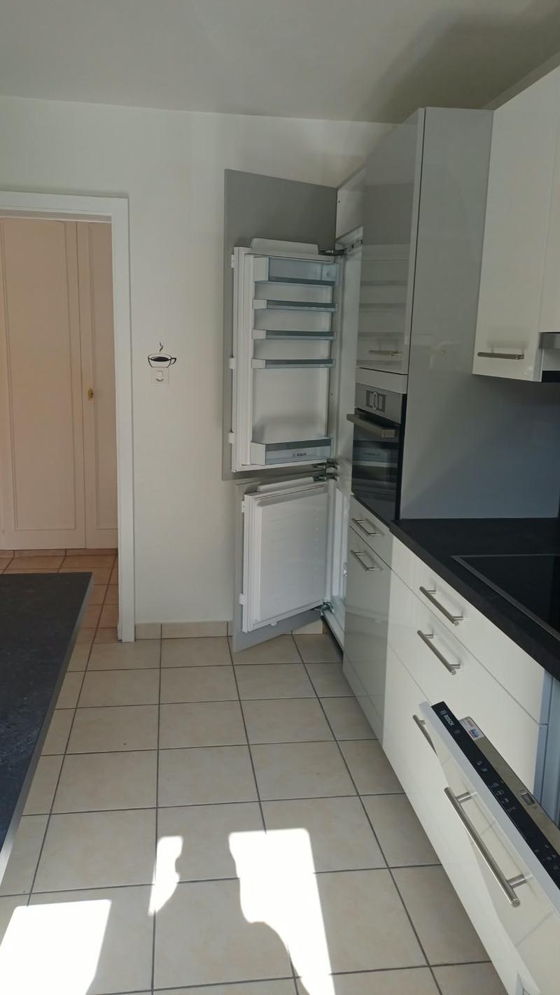 Lumineux appartement de 4 pièces avec balcon! (3)