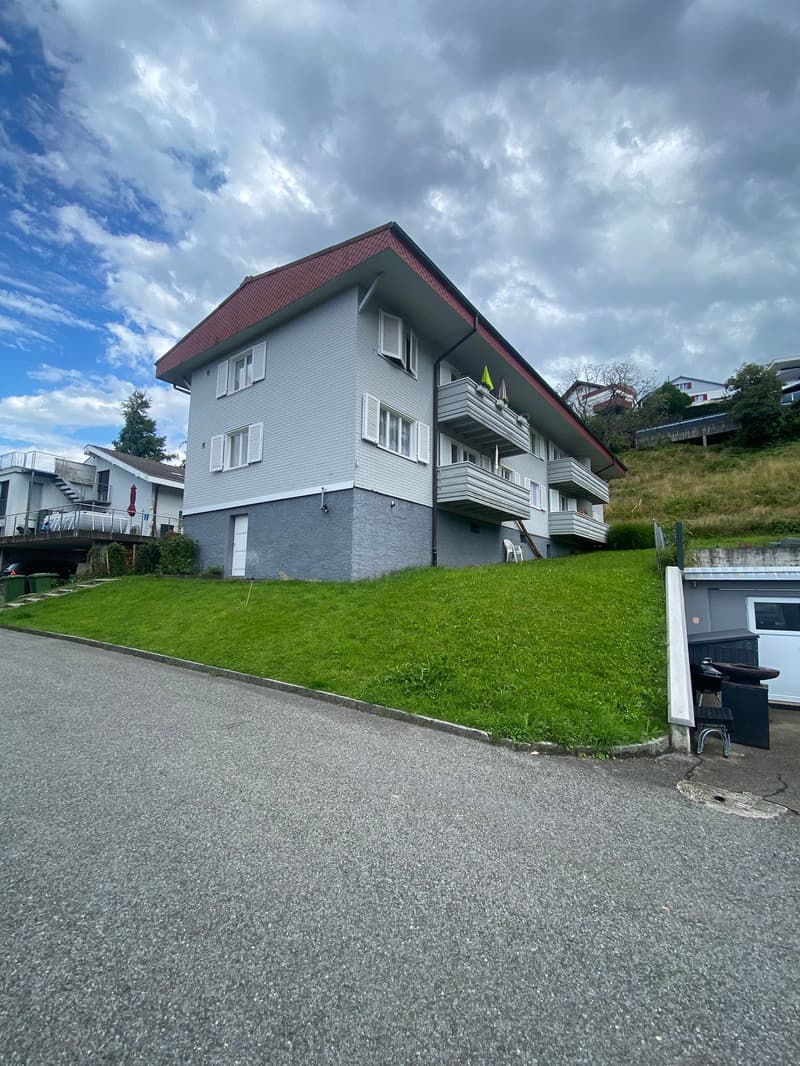 Charmante Balkonwohnung im Grünen! (1)