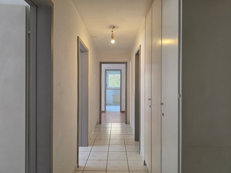 Helle 3.5-Zimmer-Wohnung mit Balkon und Aussicht in Thusis (16)