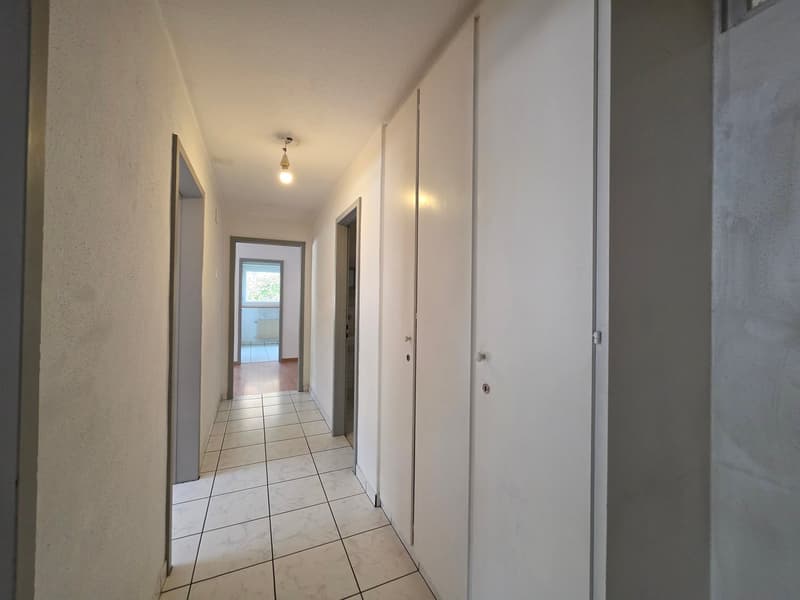 Helle 3.5-Zimmer-Wohnung mit Balkon und Aussicht in Thusis (17)