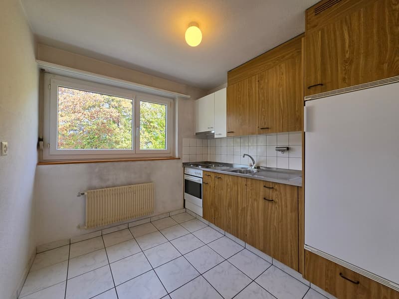 Helle 3.5-Zimmer-Wohnung mit Balkon und Aussicht in Thusis (4)