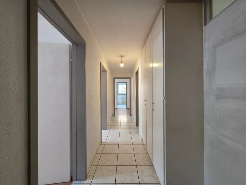 Helle 3.5-Zimmer-Wohnung mit Balkon und Aussicht in Thusis (18)