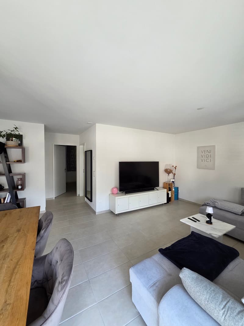 Attraktive 3.5 Zimmer-Wohnung in Spreitenbach (4)