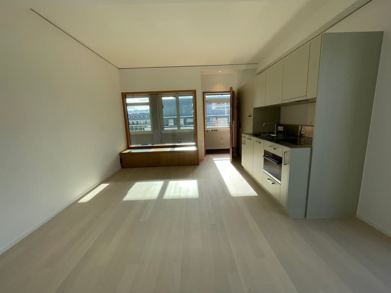 Moderne 2-Zimmerloft mit luxuriösem Balkon im Seefeld (4)