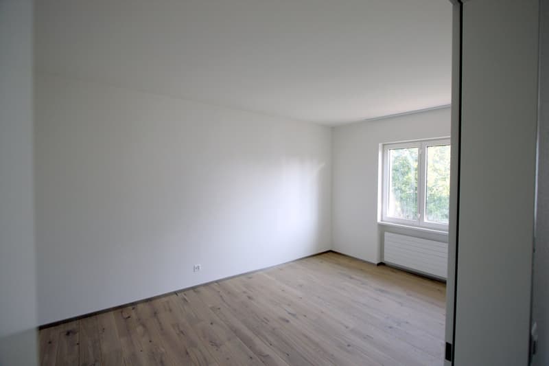 Moderne und helle 2.5 Zimmer-Wohnung Nähe Uetliberg (2)