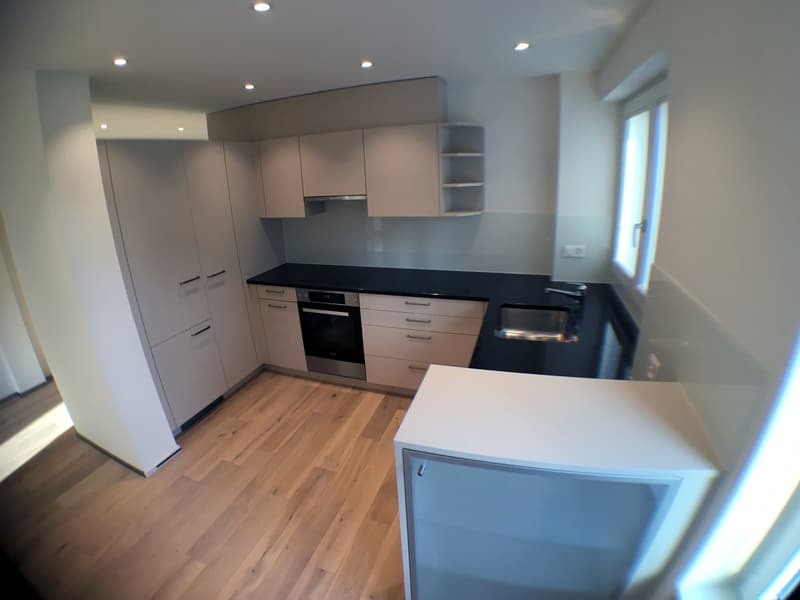 Moderne und helle 2.5 Zimmer-Wohnung Nähe Uetliberg (3)