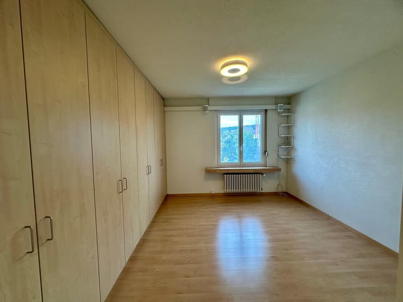 4 Zimmer, Cheminée und Balkon – entspannt wohnen in Oerlikon (4)