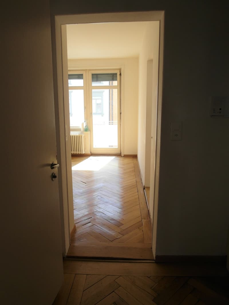 BEFRISTET: 3-Zimmer-Wohnung mit Balkon im Seefeld (3)