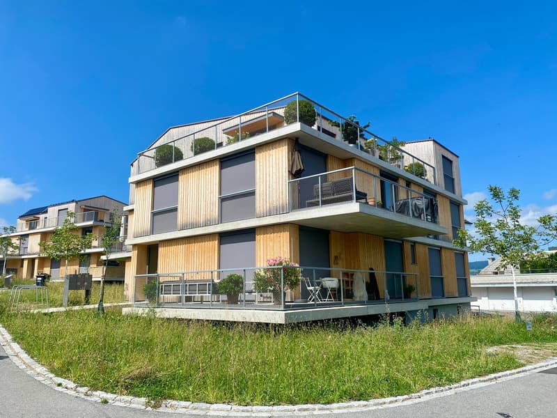 Attraktive 3.5-Zimmer-Wohnung mit Balkon und Gartensitzplatz (1)