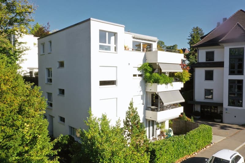 Sonnige, helle Designer-2-Zimmer-Wohnung mit Seesicht (1)