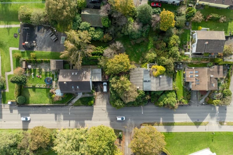 Einfamilienhaus mit attraktiven Aussenflächen (7)
