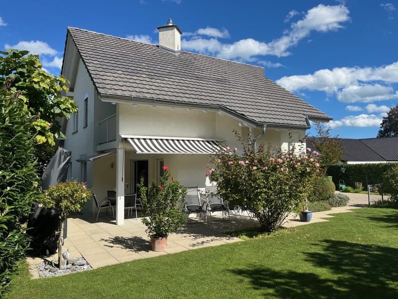 Charmantes Einfamilienhaus in ruhiger Lage in Bottighofen (3)