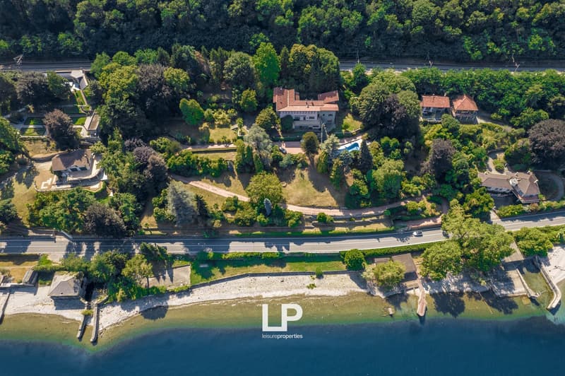 Belgirate – Important Villa by the Lake (9)
