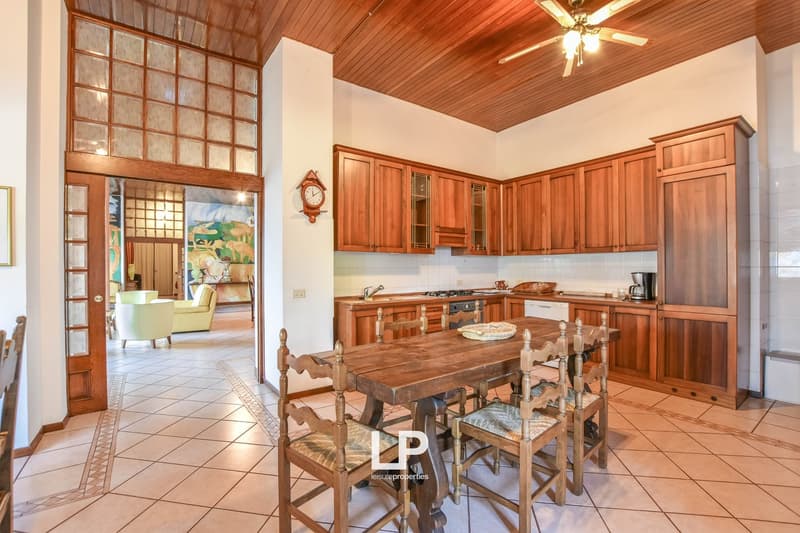 Belgirate – Important Villa by the Lake (25)