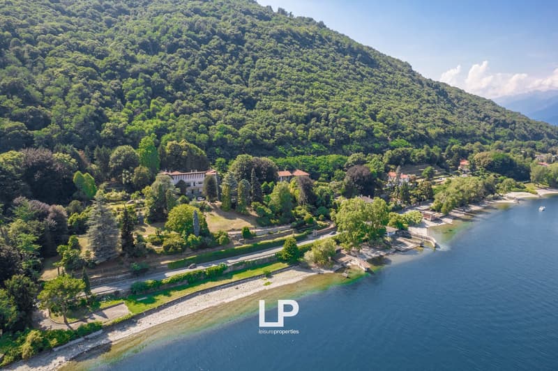 Belgirate – Important Villa by the Lake (39)